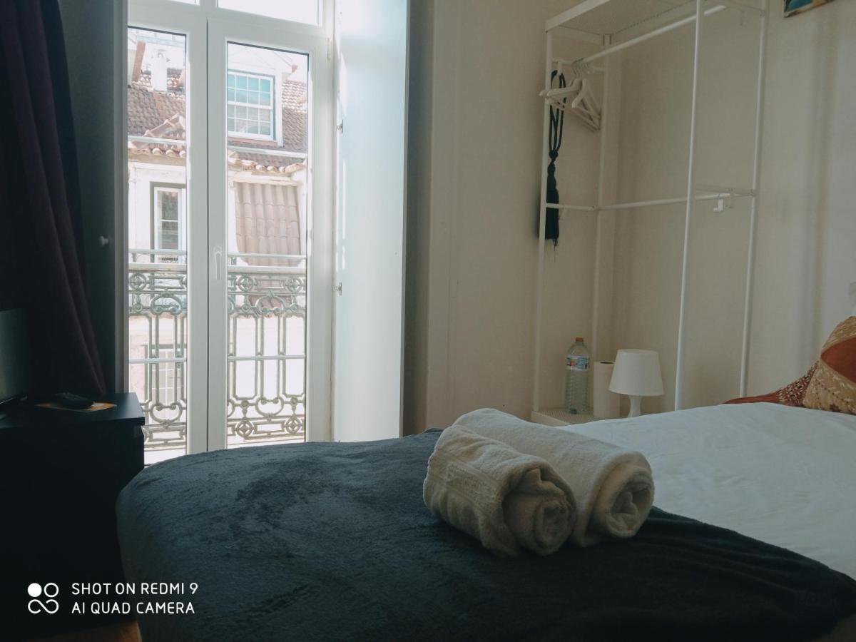 Chiado Happy Rooms Lisboa Εξωτερικό φωτογραφία